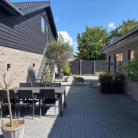 6 Person Modern With Style And Comfort Lejre