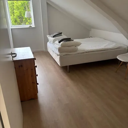 6 Person Modern With Style And Comfort Lejlighed